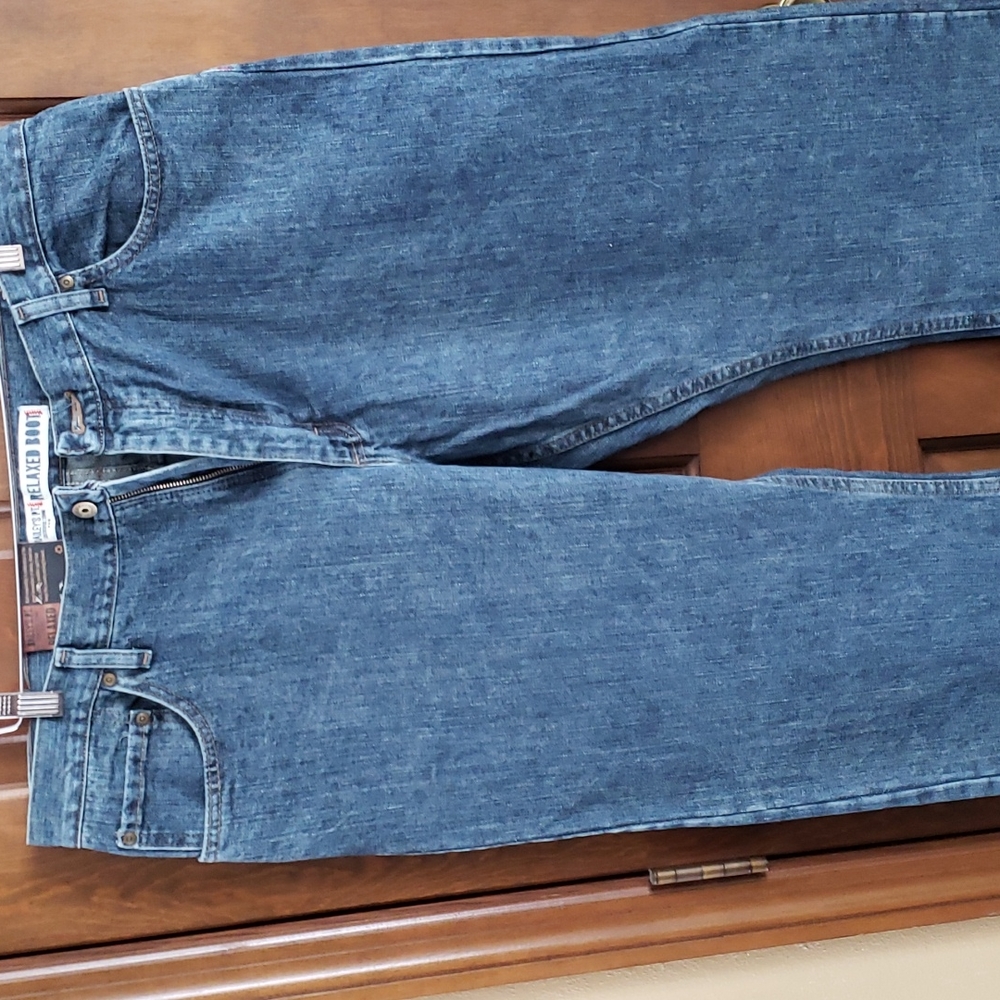 Mens Relaxed Fit Boot Cut Jeans